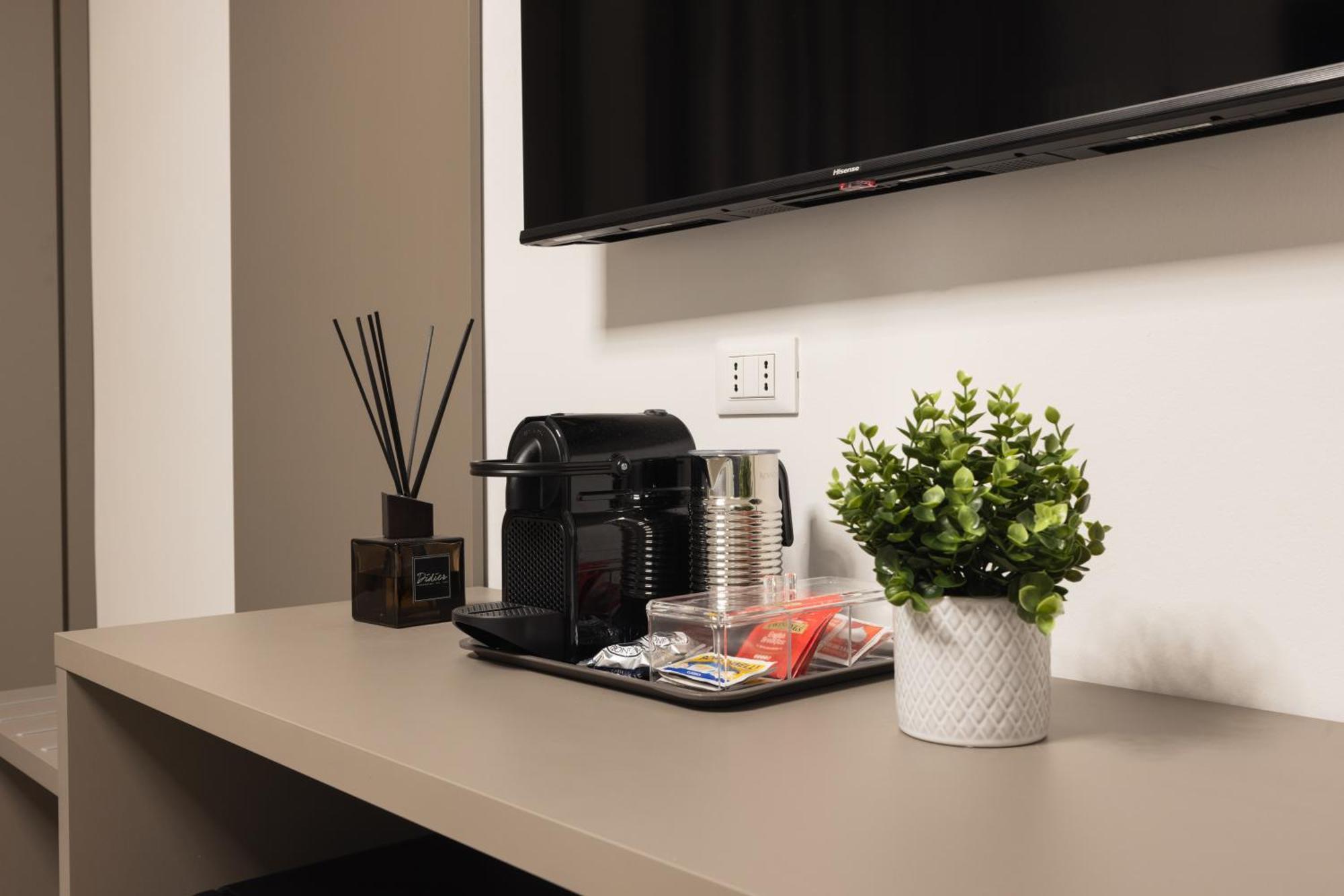 Luxury Station Suite Μπολόνια Εξωτερικό φωτογραφία