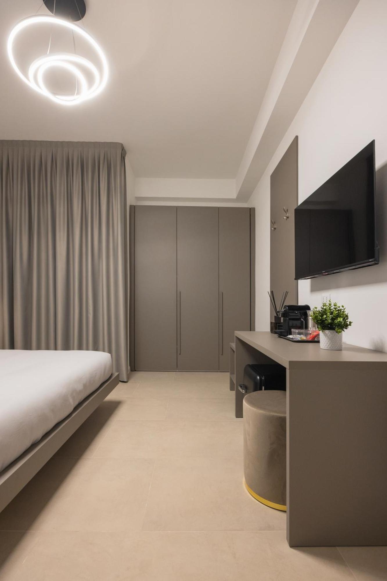 Luxury Station Suite Μπολόνια Εξωτερικό φωτογραφία