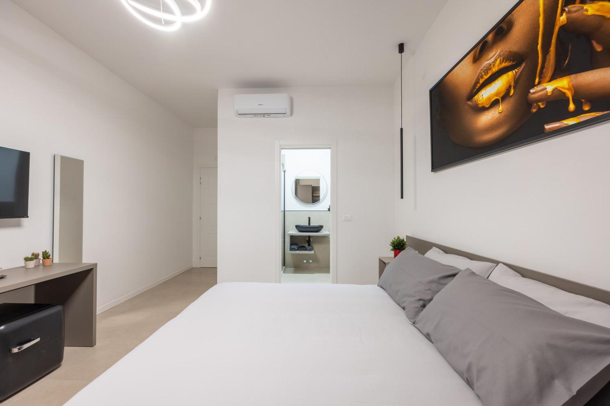 Luxury Station Suite Μπολόνια Εξωτερικό φωτογραφία