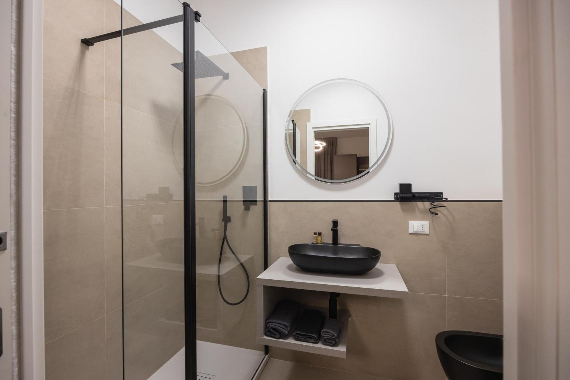 Luxury Station Suite Μπολόνια Εξωτερικό φωτογραφία